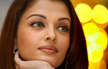 [image aishwarya3.jpg]